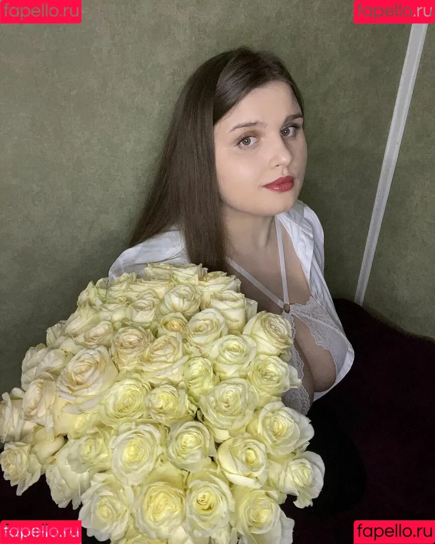 Nadia Onlyfans Photo Gallery 