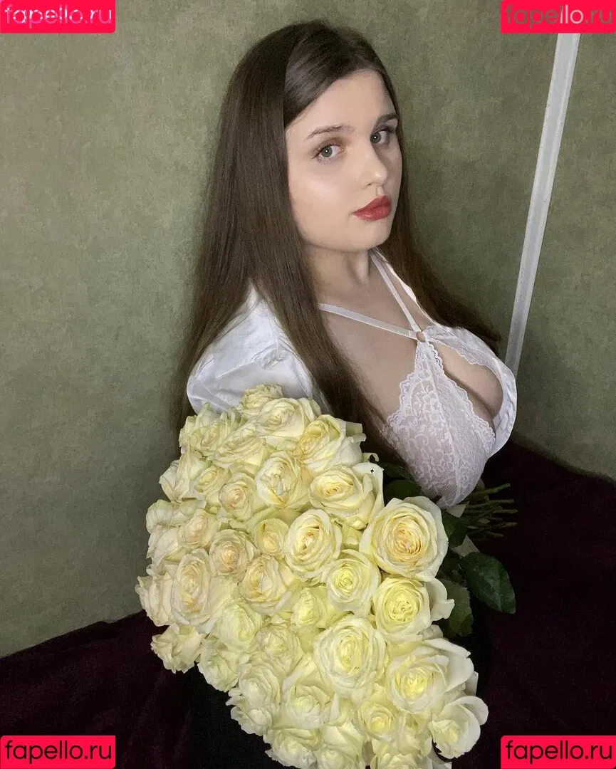 Nadia Onlyfans Photo Gallery 