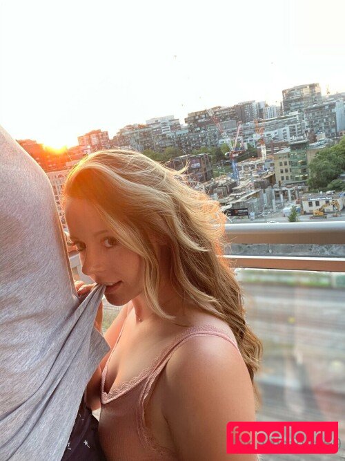 Nadia Onlyfans Photo Gallery 