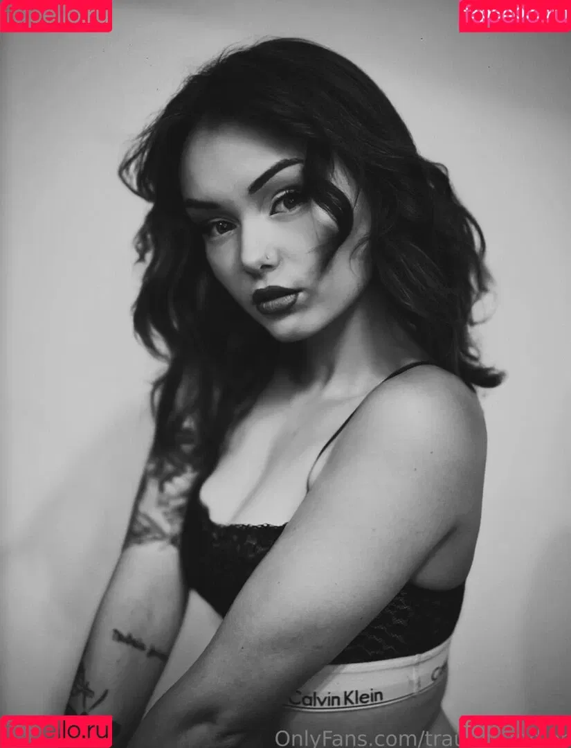 Traumwandler Allegra Onlyfans Photo Gallery 