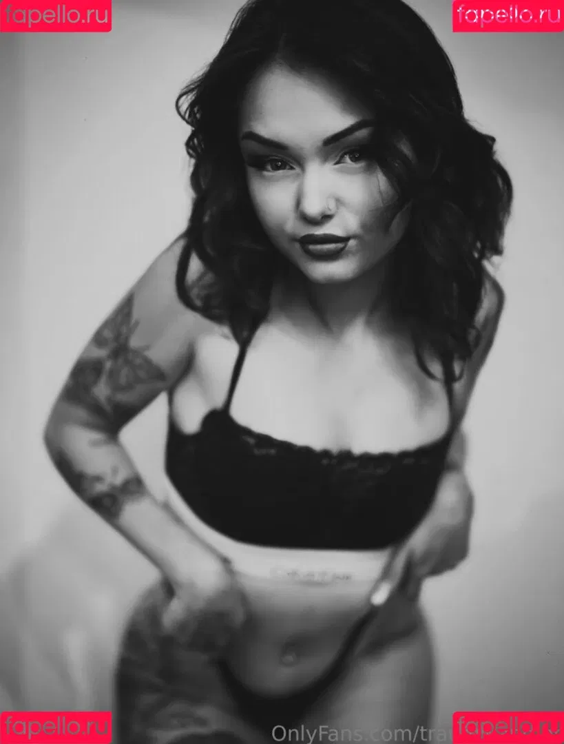 Traumwandler Allegra Onlyfans Photo Gallery 