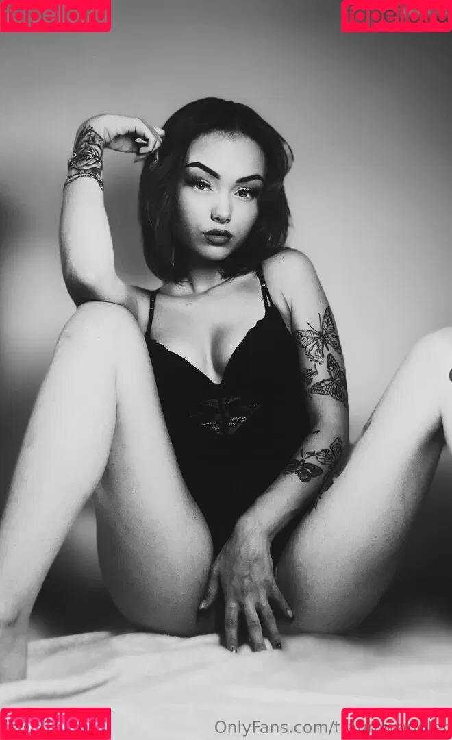 Traumwandler Allegra Onlyfans Photo Gallery 