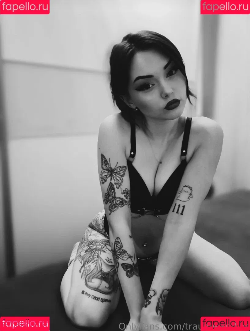 Traumwandler Allegra Onlyfans Photo Gallery 