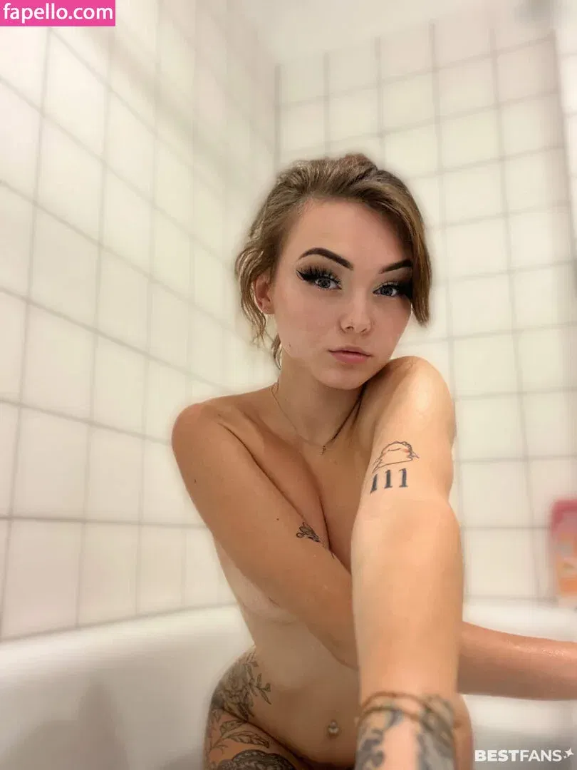 Traumwandler Allegra Onlyfans Photo Gallery 