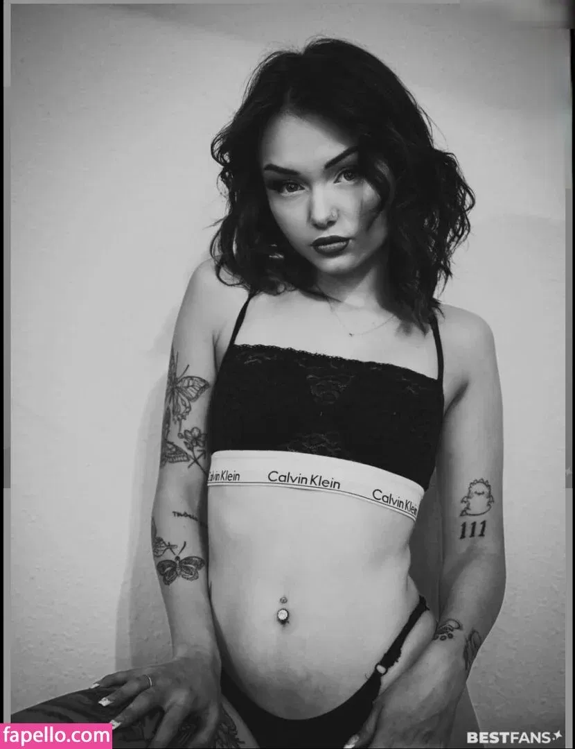 Traumwandler Allegra Onlyfans Photo Gallery 