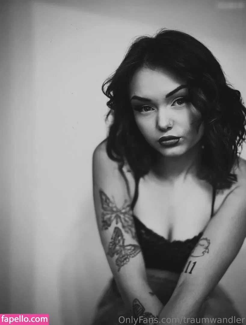 Traumwandler Allegra Onlyfans Photo Gallery 