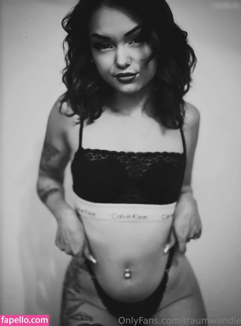 Traumwandler Allegra Onlyfans Photo Gallery 