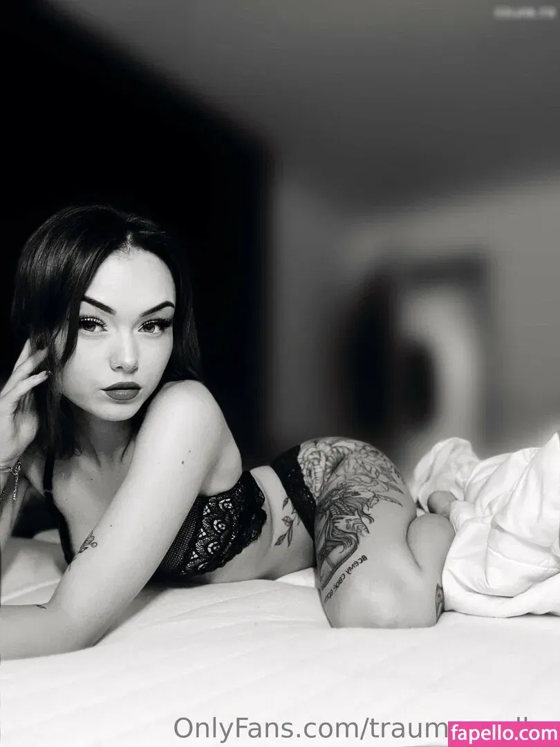 Traumwandler Allegra Onlyfans Photo Gallery 