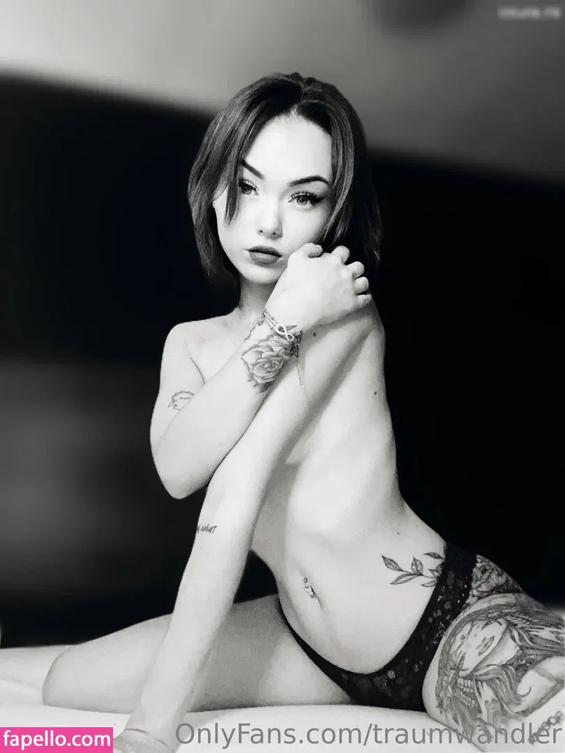 Traumwandler Allegra Onlyfans Photo Gallery 