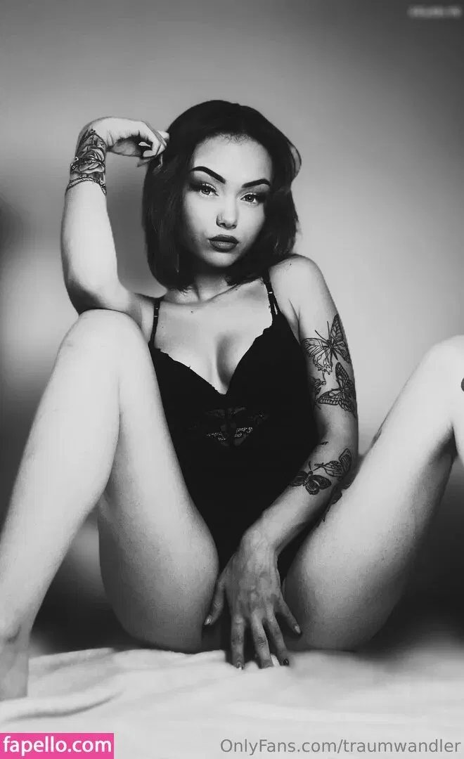 Traumwandler Allegra Onlyfans Photo Gallery 