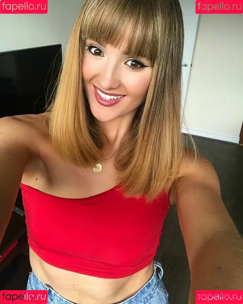 Lisa Hoszowskyj Onlyfans Photo Gallery 