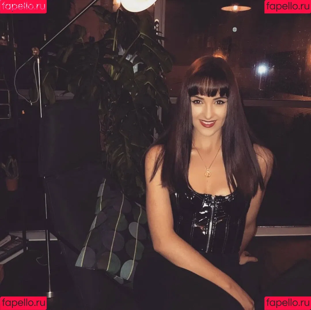 Lisa Hoszowskyj Onlyfans Photo Gallery 