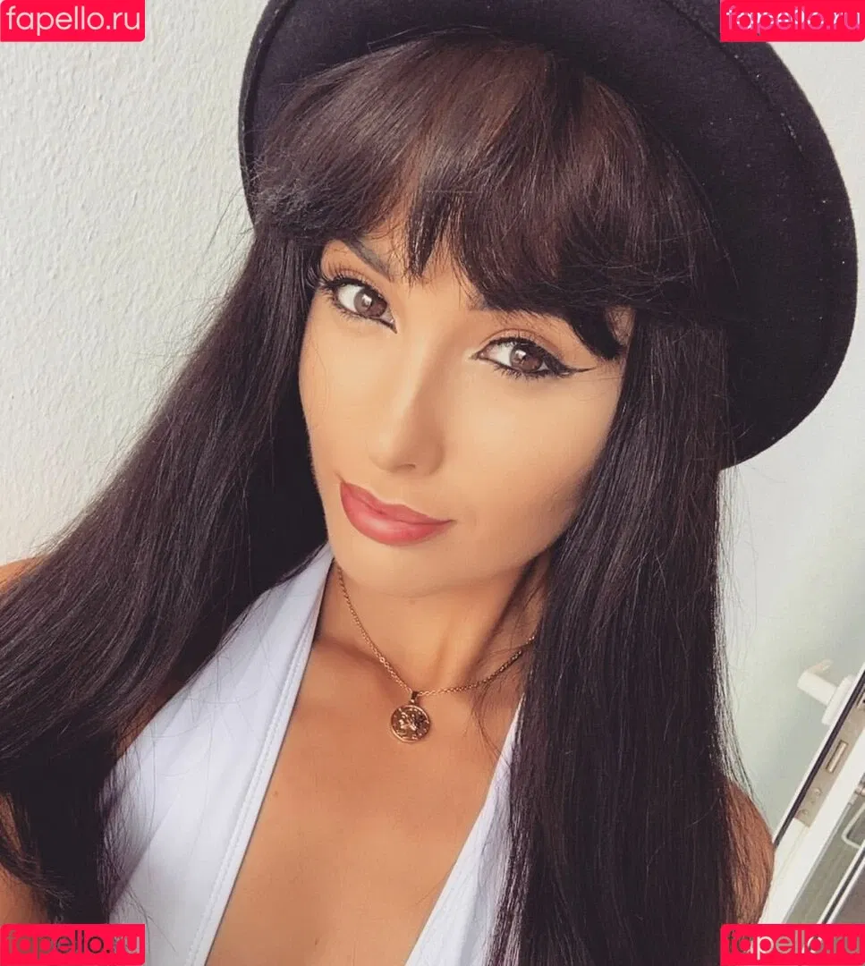 Lisa Hoszowskyj Onlyfans Photo Gallery 