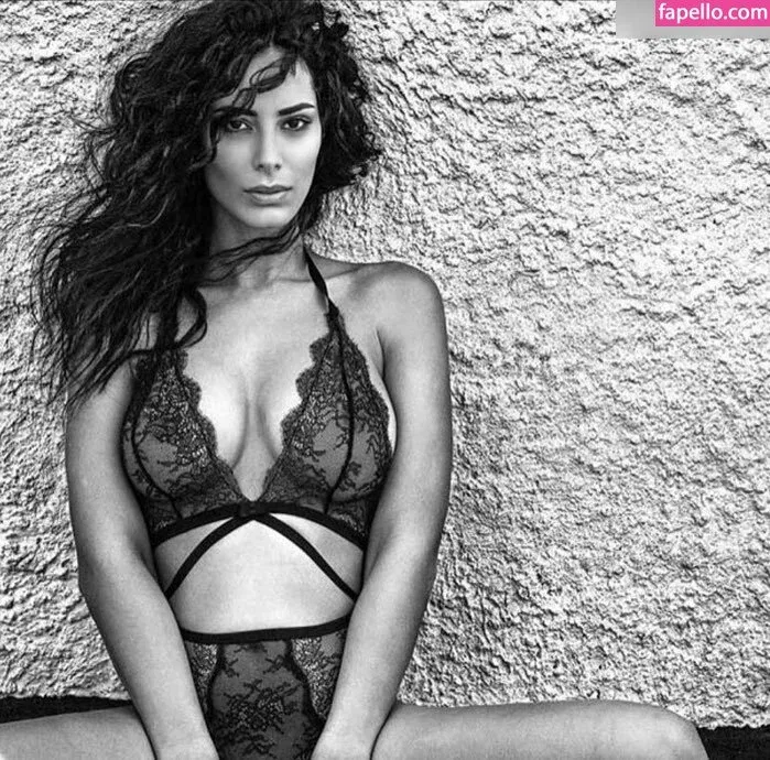 Raffaella Modugno Onlyfans Photo Gallery 