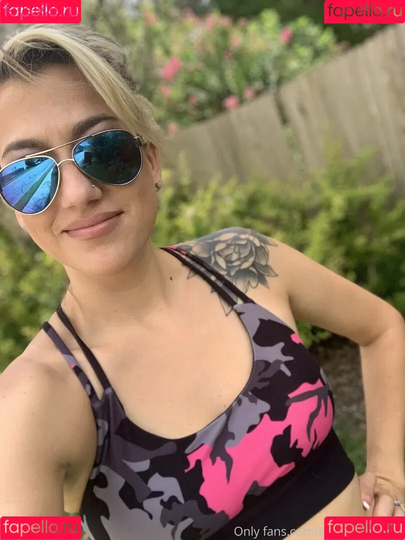 badasstxmama Onlyfans Photo Gallery 