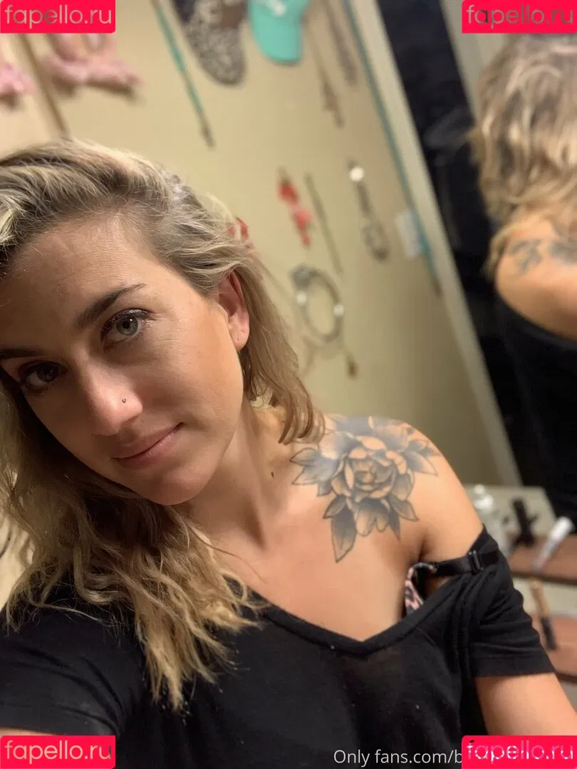 badasstxmama Onlyfans Photo Gallery 