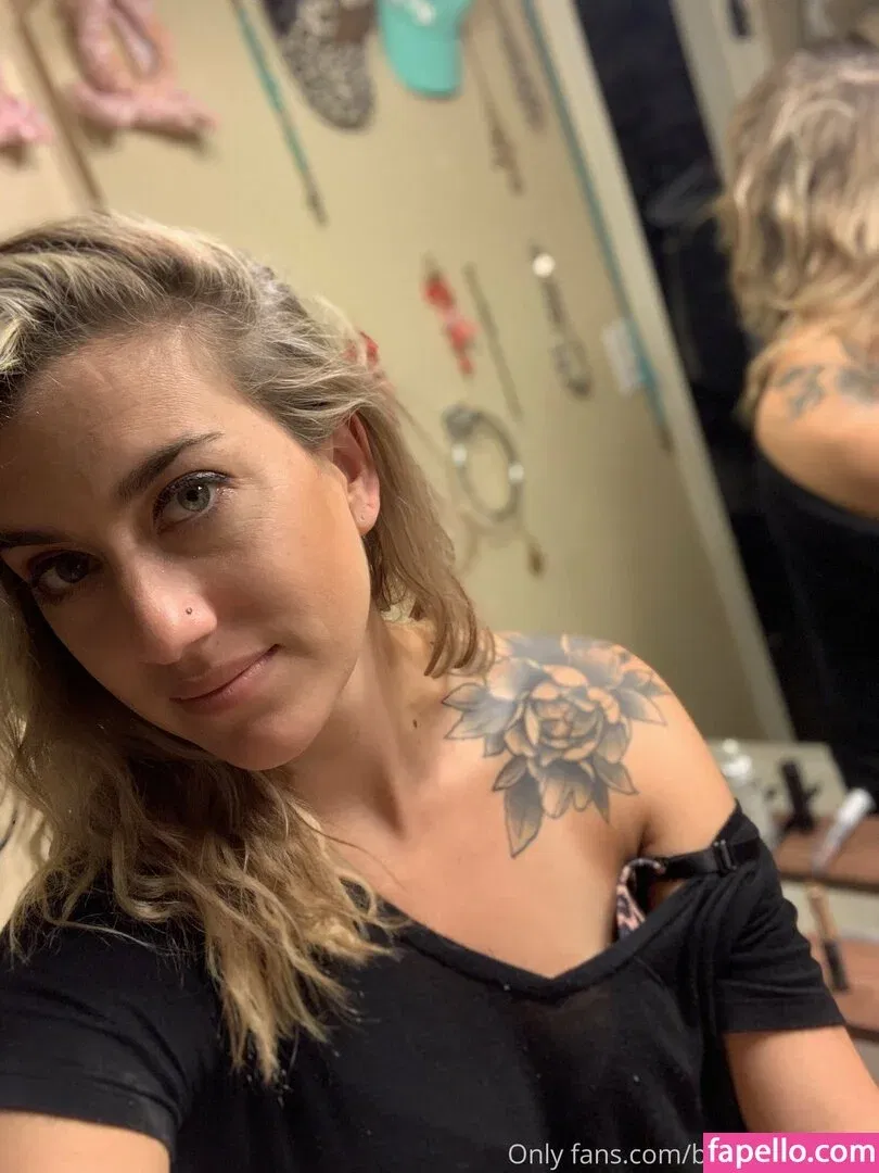 badasstxmama Onlyfans Photo Gallery 