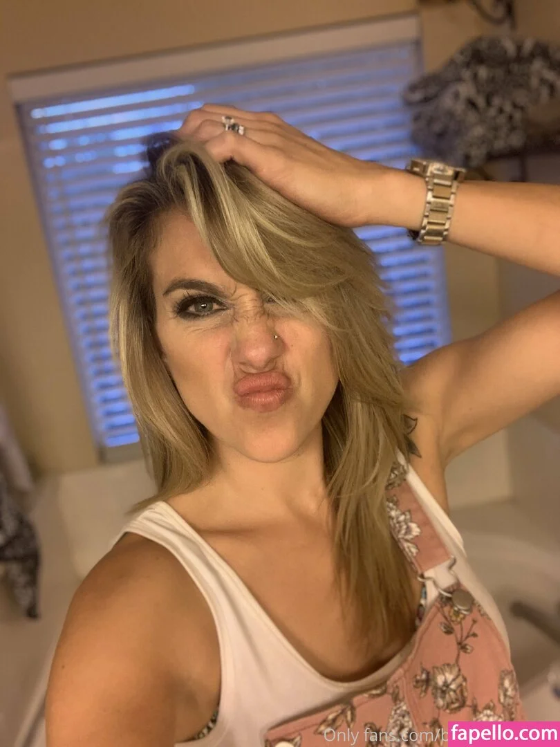 badasstxmama Onlyfans Photo Gallery 