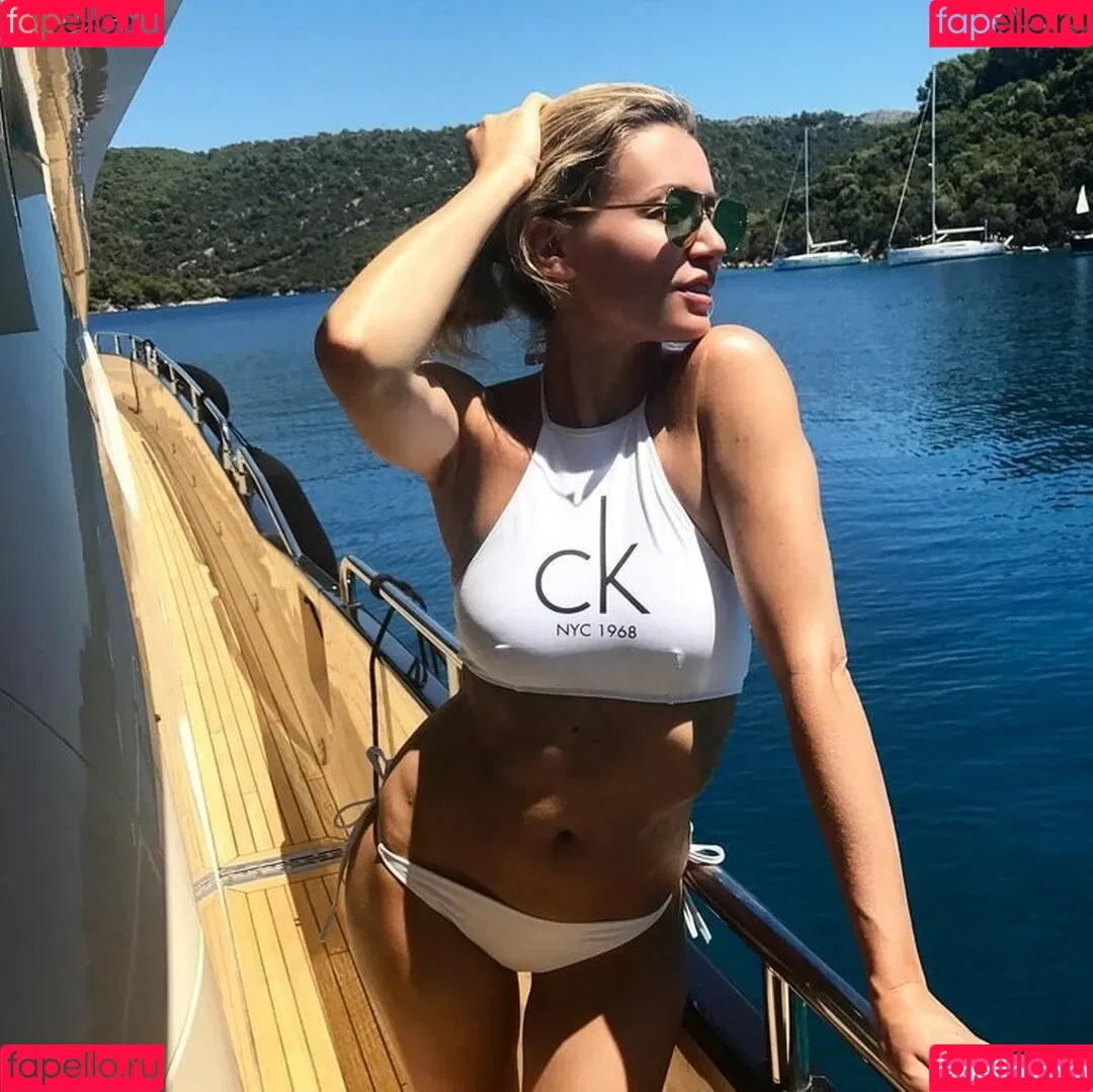 Elena Barolo Onlyfans Photo Gallery 
