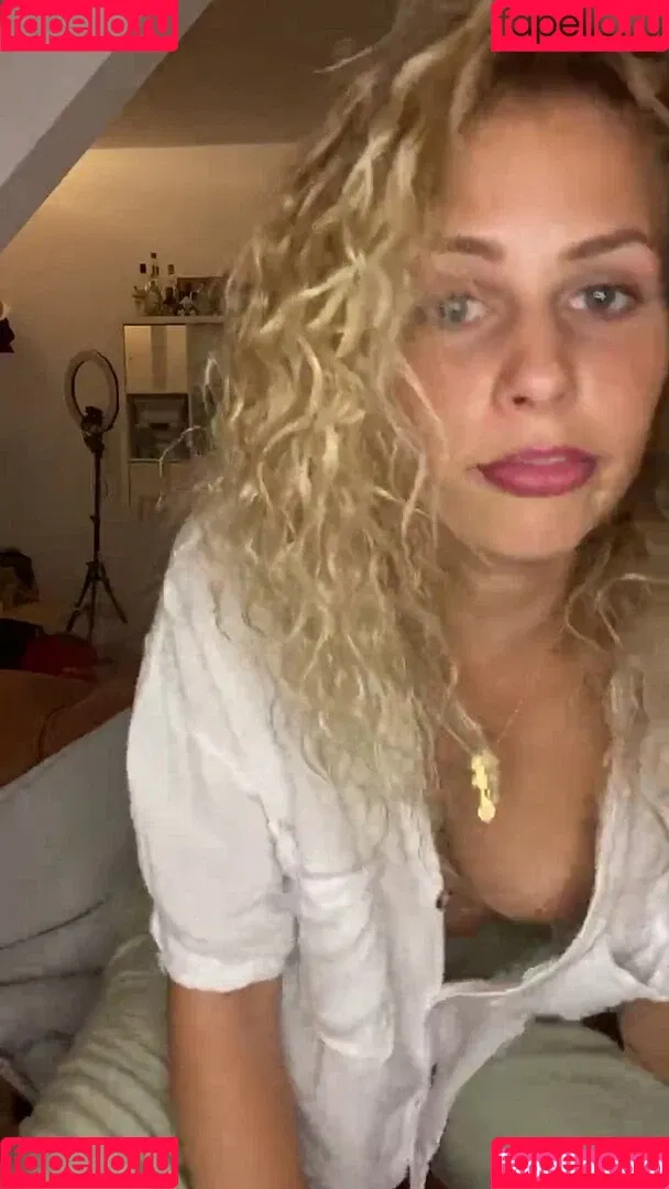 Carolina Peukmann Onlyfans Photo Gallery 