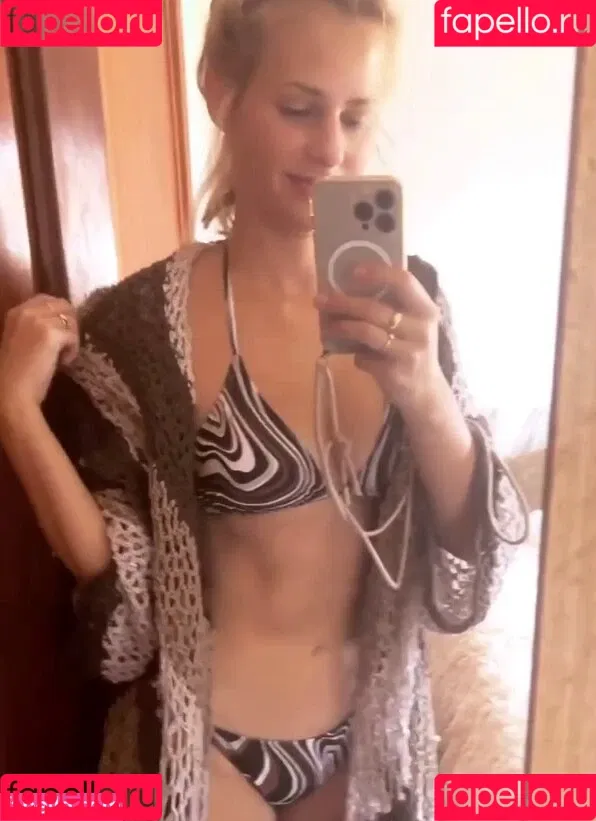 Carolina Peukmann Onlyfans Photo Gallery 