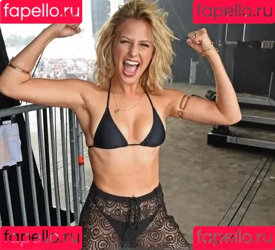 Carolina Peukmann Onlyfans Photo Gallery 