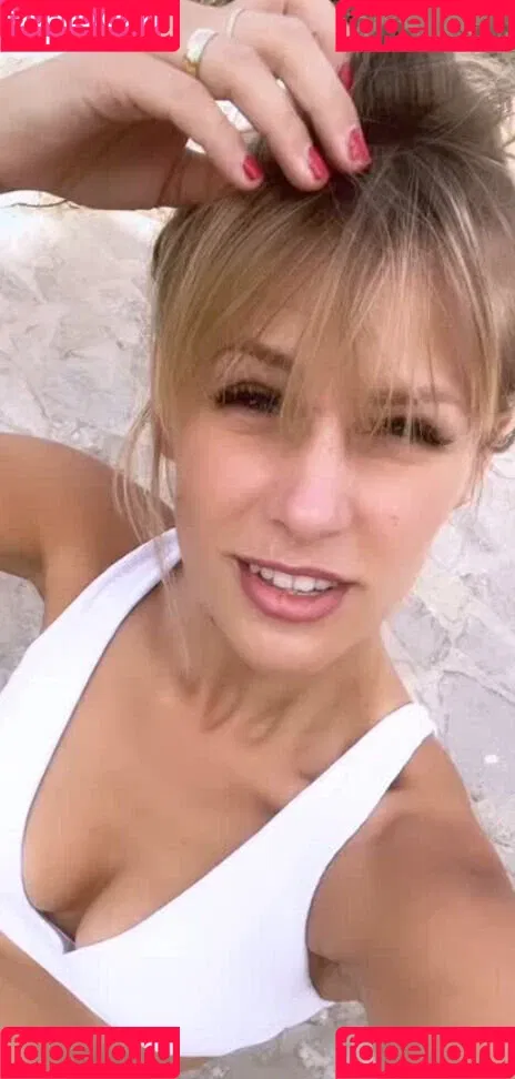 Carolina Peukmann Onlyfans Photo Gallery 
