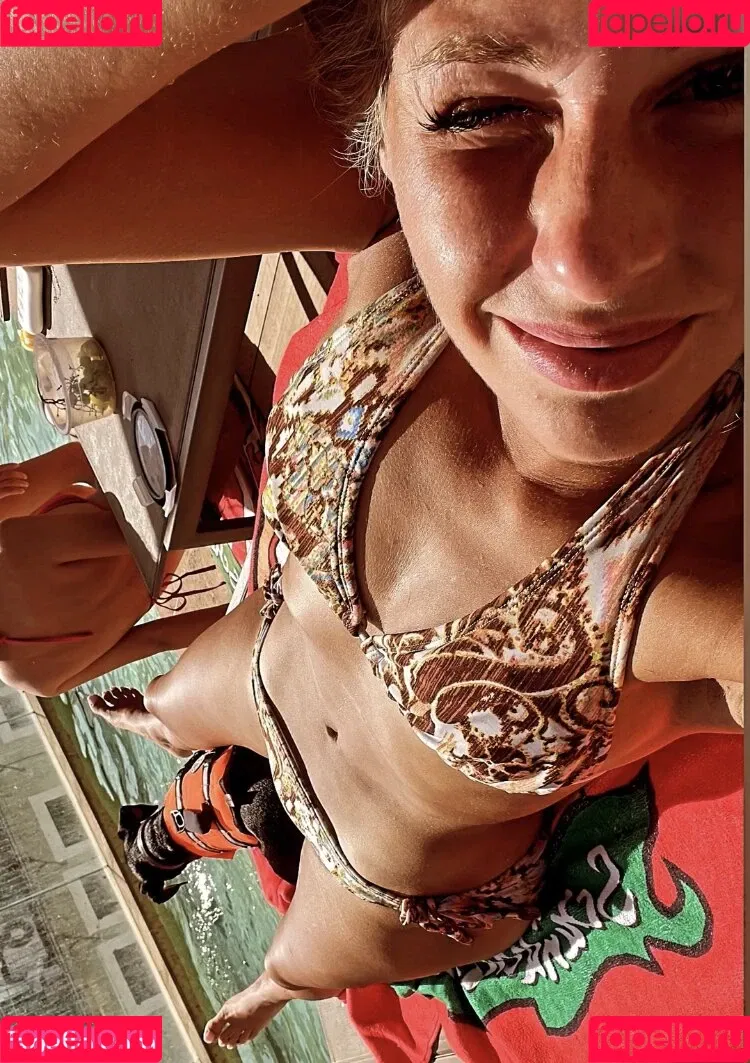 Carolina Peukmann Onlyfans Photo Gallery 