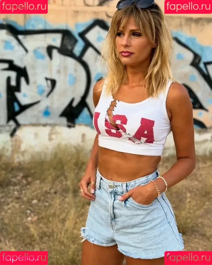 Carolina Peukmann Onlyfans Photo Gallery 