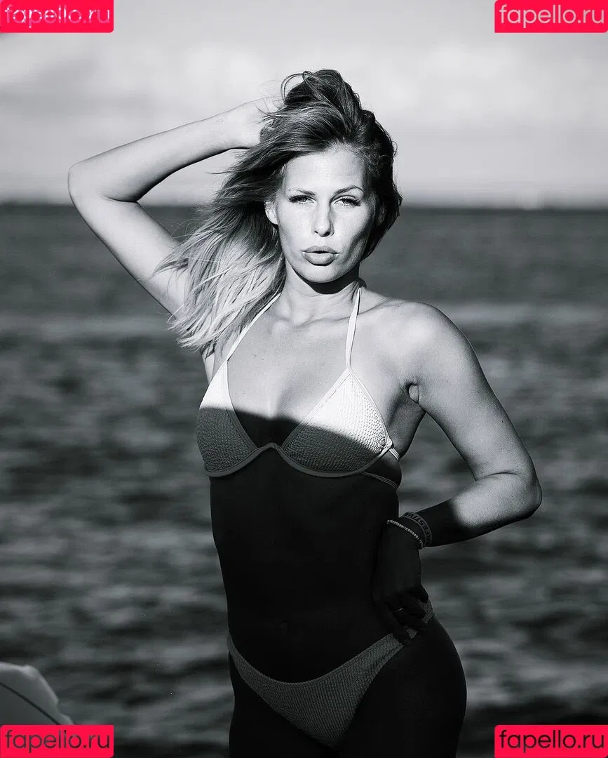 Carolina Peukmann Onlyfans Photo Gallery 