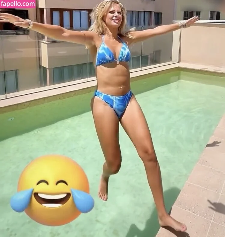 Carolina Peukmann Nude Onlyfans Photo 39