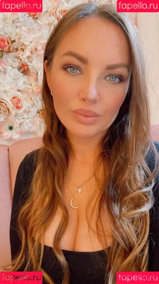 jennynextdoorgirl Onlyfans Photo Gallery 