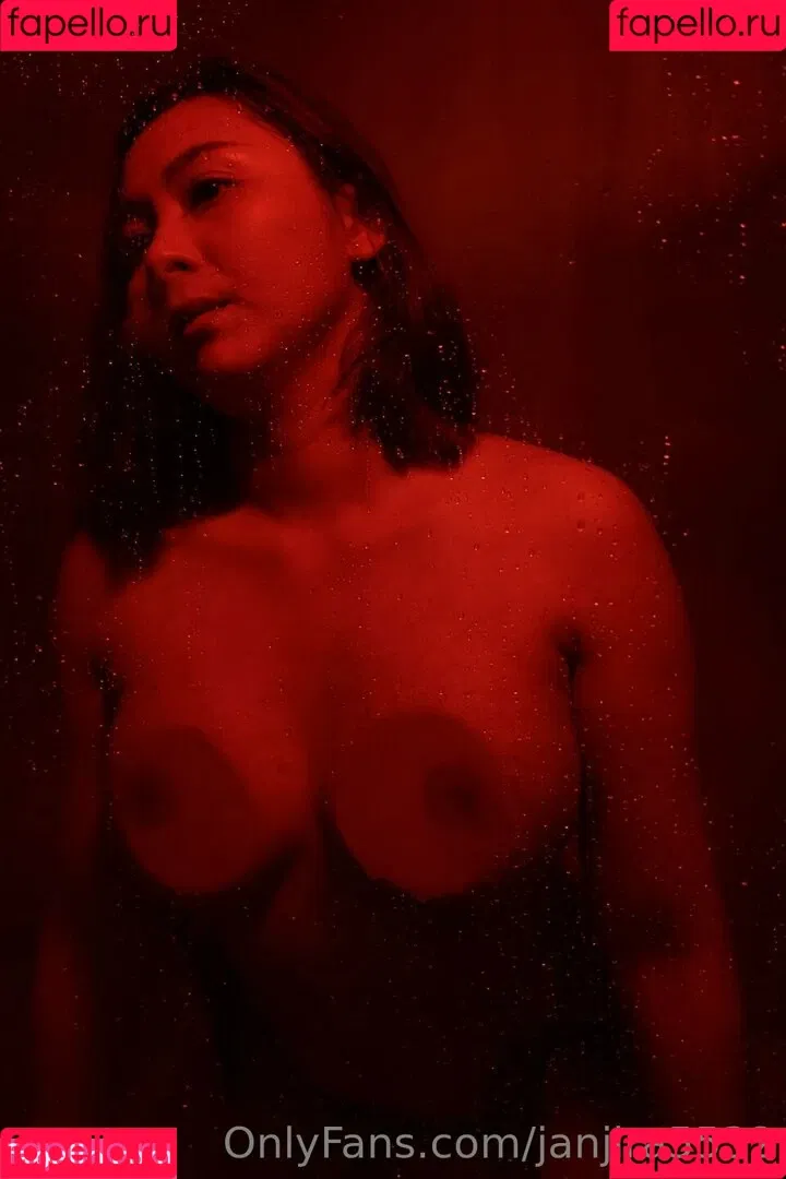 janjira5532 Onlyfans Photo Gallery 