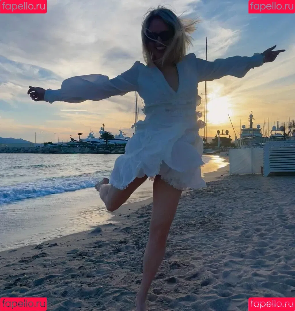 Ruth Hofmann Onlyfans Photo Gallery 