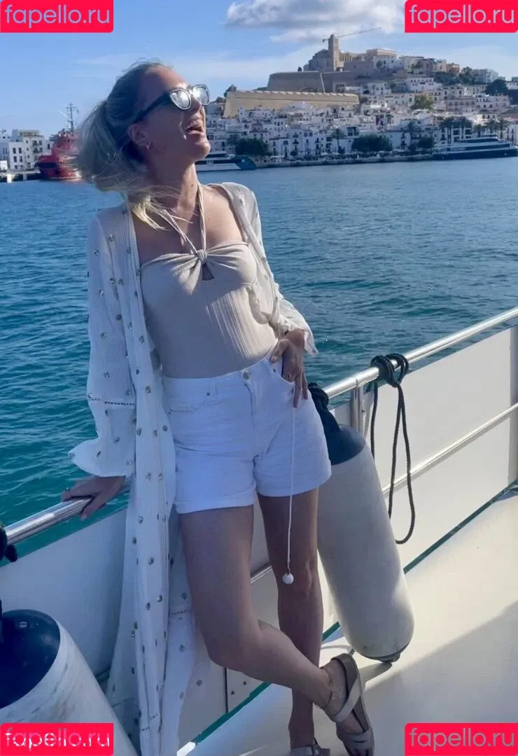 Ruth Hofmann Onlyfans Photo Gallery 