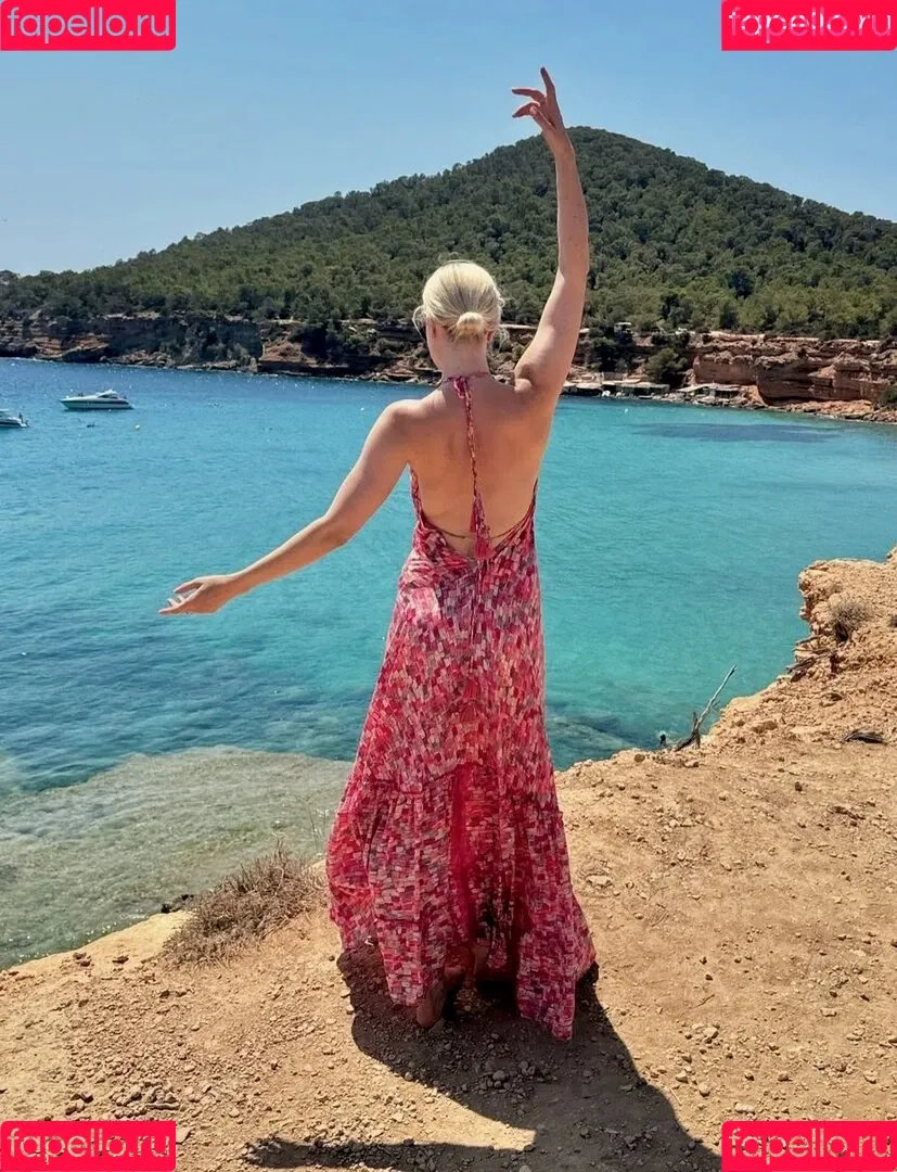Ruth Hofmann Onlyfans Photo Gallery 