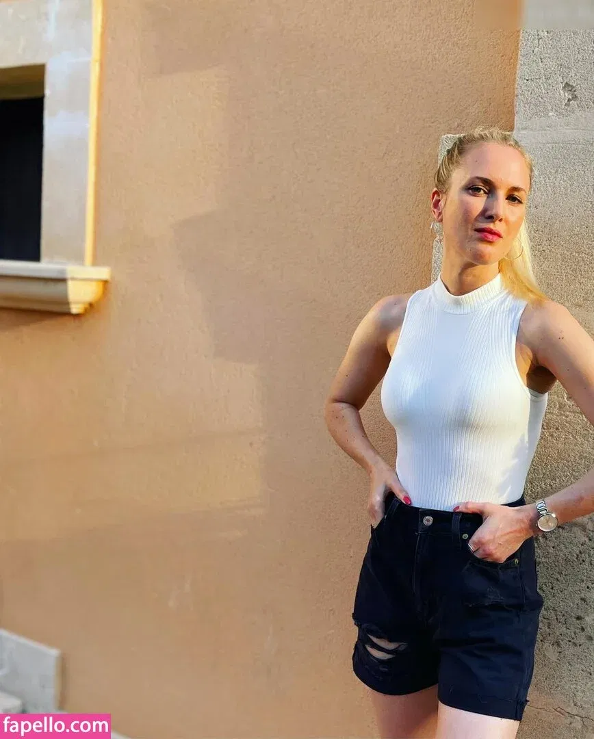 Ruth Hofmann Onlyfans Photo Gallery 