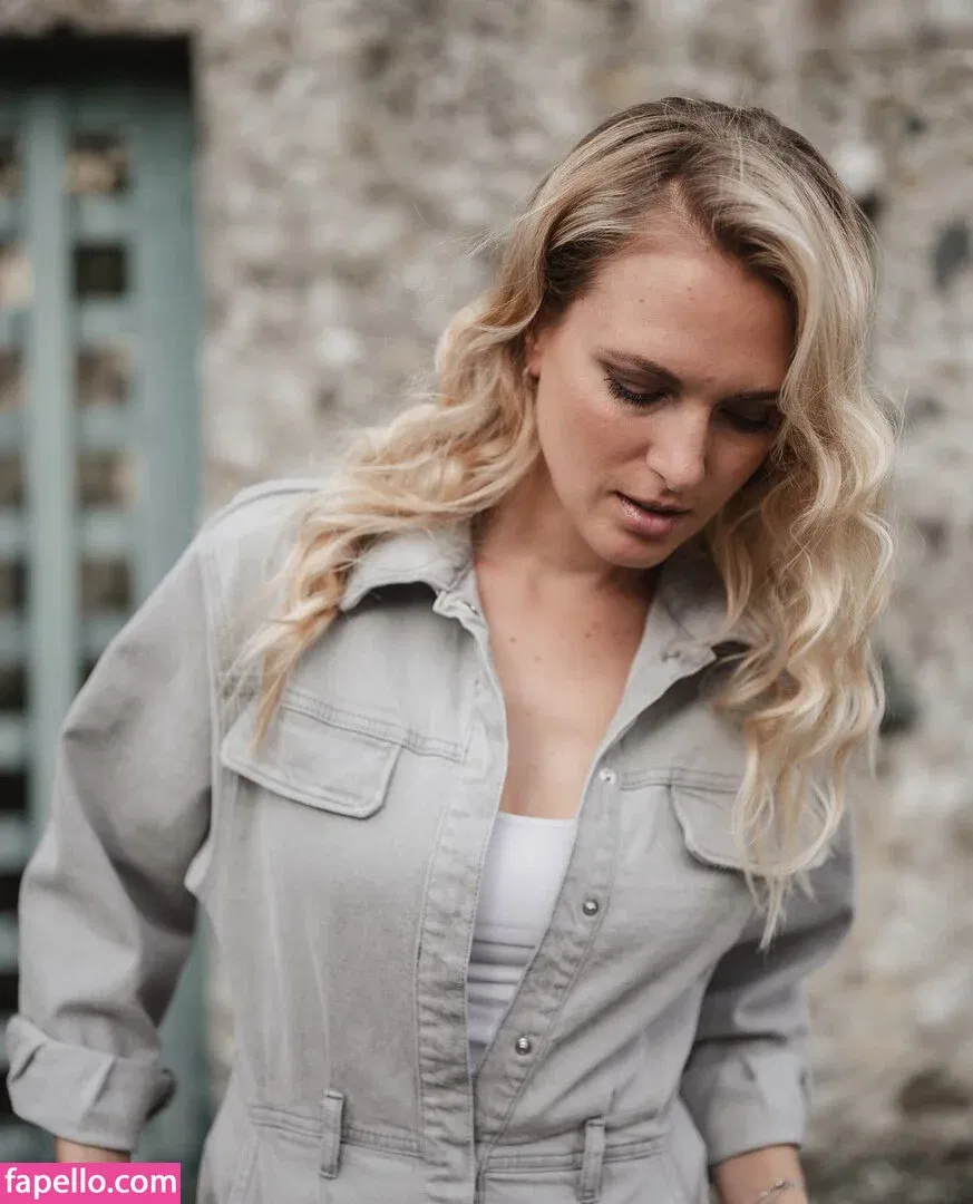 Ruth Hofmann Onlyfans Photo Gallery 