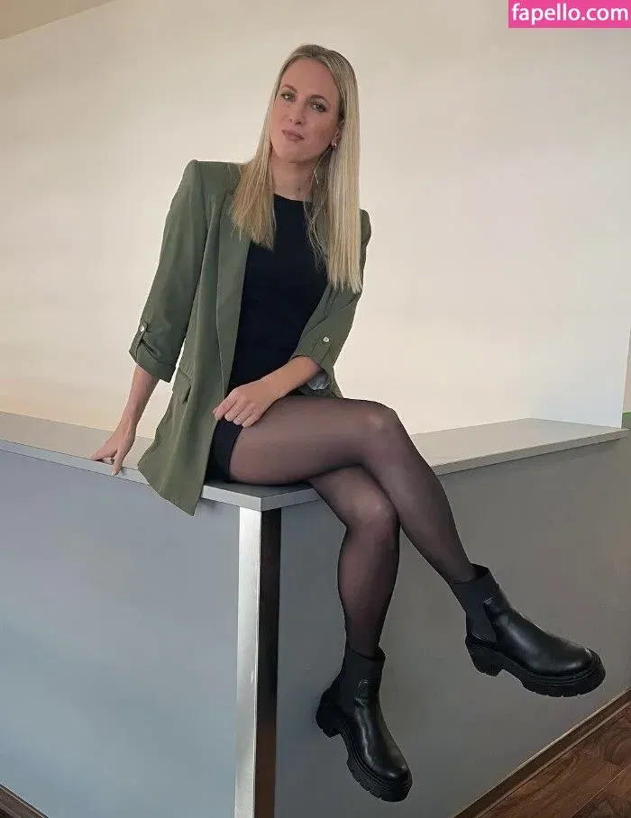 Ruth Hofmann Onlyfans Photo Gallery 