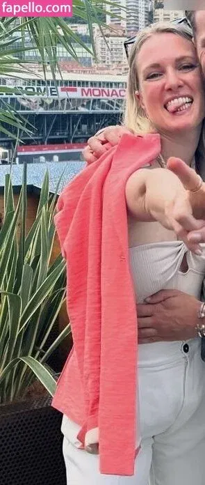 Ruth Hofmann Onlyfans Photo Gallery 