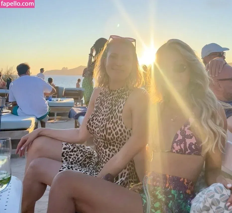 Ruth Hofmann Onlyfans Photo Gallery 