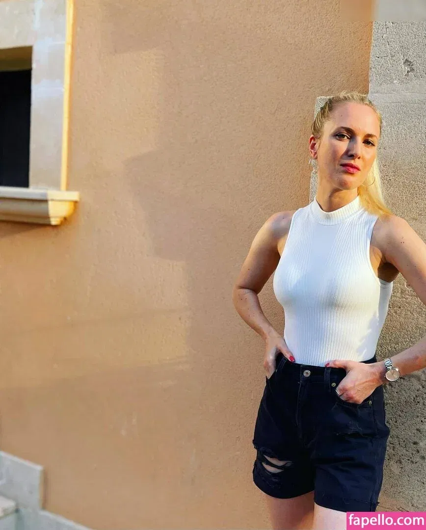 Ruth Hofmann Onlyfans Photo Gallery 