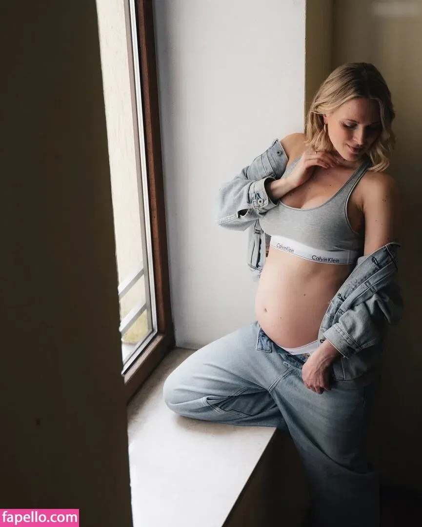 Ruth Hofmann Onlyfans Photo Gallery 