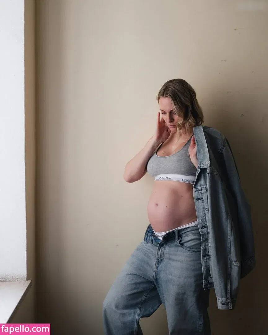 Ruth Hofmann Onlyfans Photo Gallery 