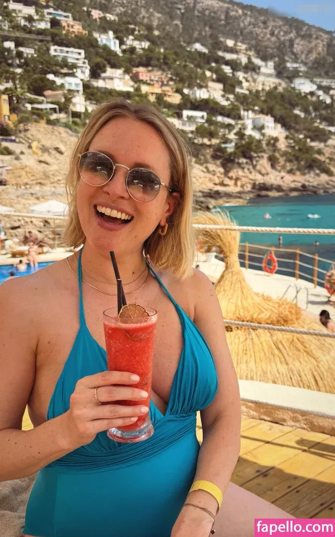 Ruth Hofmann Onlyfans Photo Gallery 