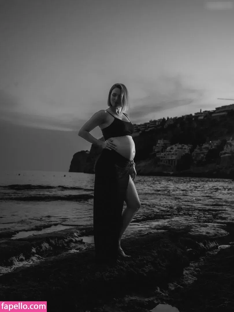 Ruth Hofmann Onlyfans Photo Gallery 