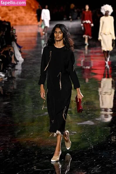 Tall Girls (5'9/175cm+) Onlyfans Photo Gallery 