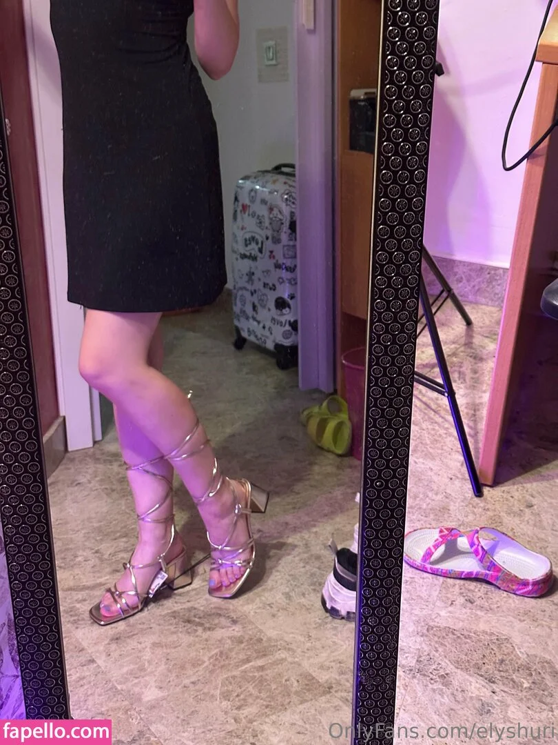 elyshuri Onlyfans Photo Gallery 