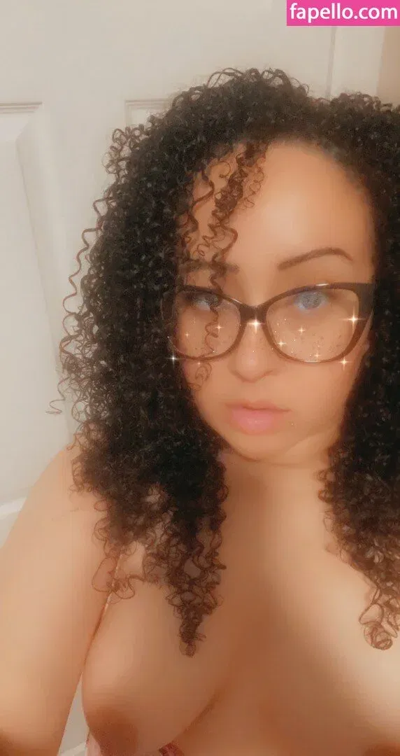 jste_noa Onlyfans Photo Gallery 