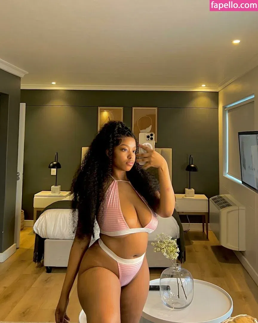 Emmanuellustin Onlyfans Photo Gallery 